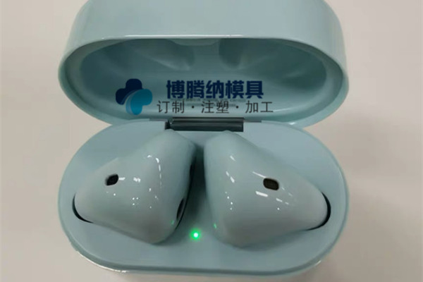 深圳塑膠模具廠——定制耳機(jī)模具，博騰納13年經(jīng)驗(yàn)更對(duì)味您的需求